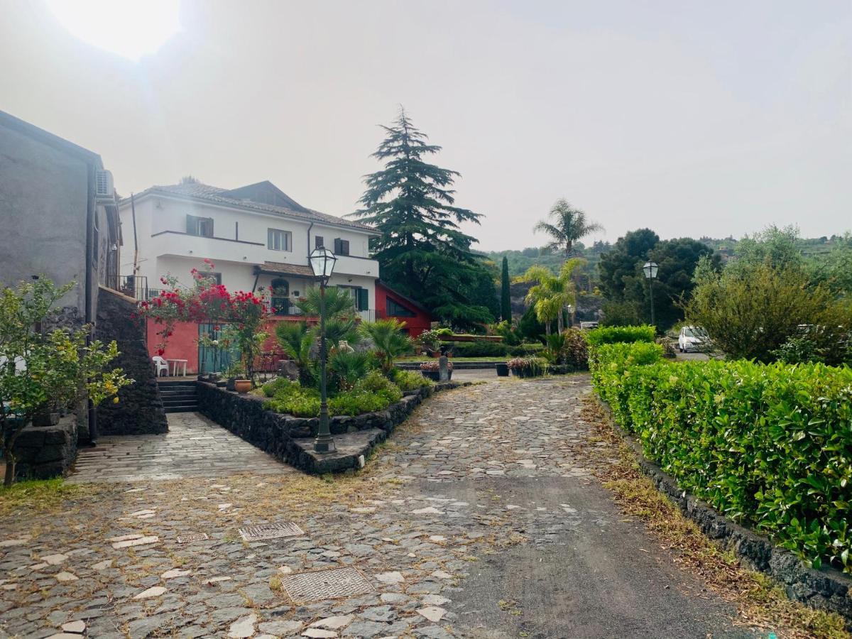 Villa Alessio - Case Vacanza Con Piscina Sull'Etna Puntalazzo Eksteriør billede