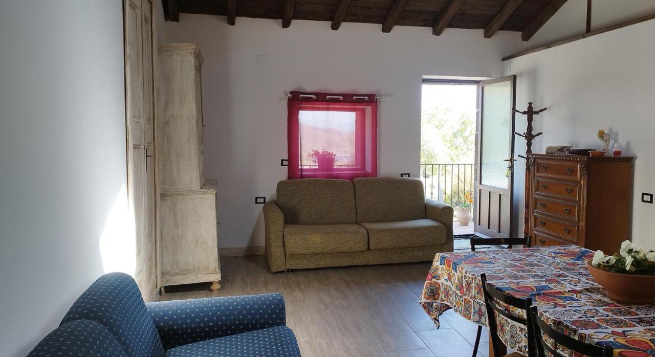Villa Alessio - Case Vacanza Con Piscina Sull'Etna Puntalazzo Eksteriør billede