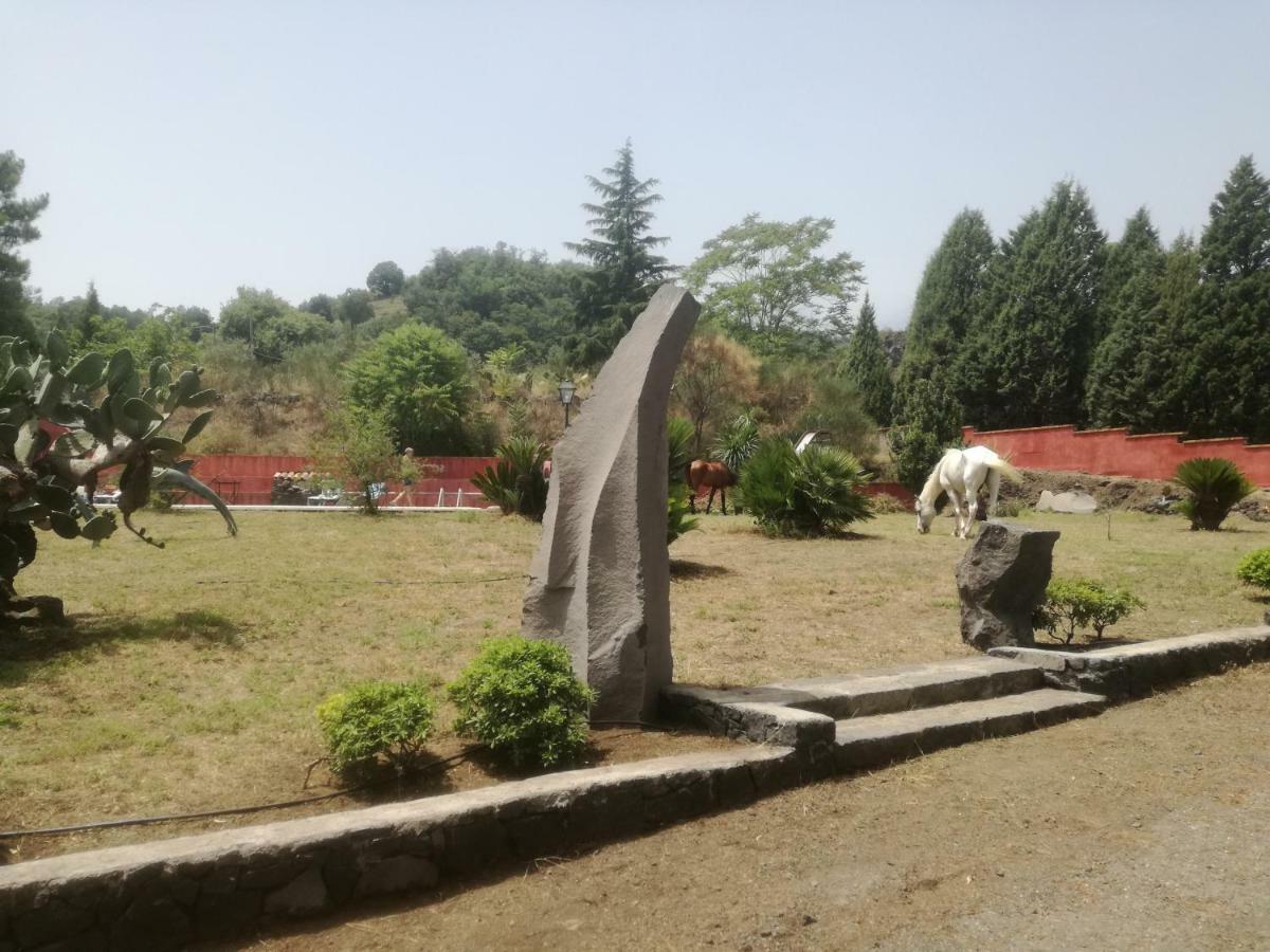 Villa Alessio - Case Vacanza Con Piscina Sull'Etna Puntalazzo Eksteriør billede